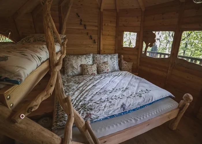 Tree House U Mravence Jinacovice