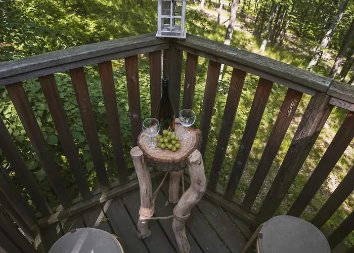 Кемпинг Tree House U Mravence