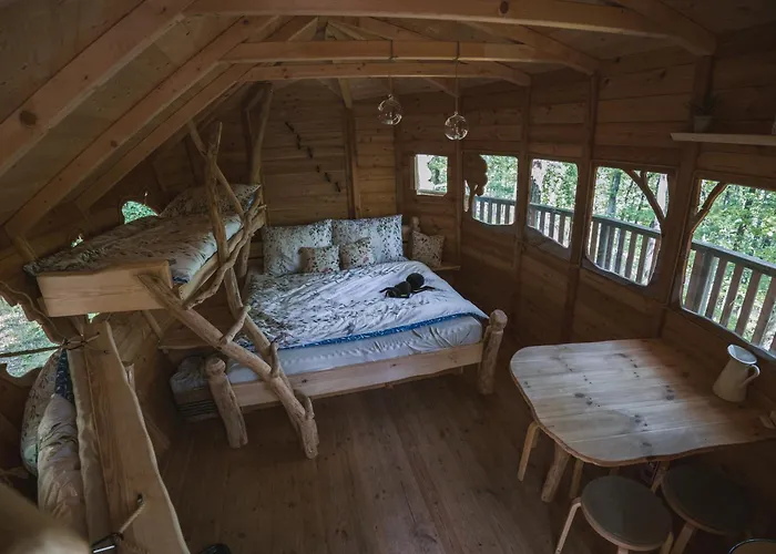 Tree House U Mravence *